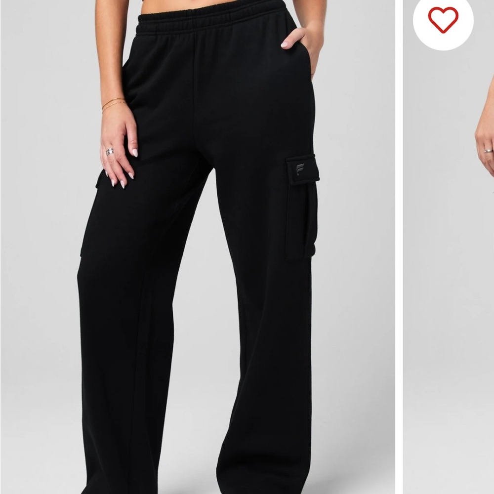 Cozy Fleece Wide Leg Cargo Sweatpant medium tall